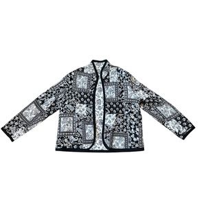 Women's Black and White Bandana Paisley Print Light Weight Quilted Jacket/Top